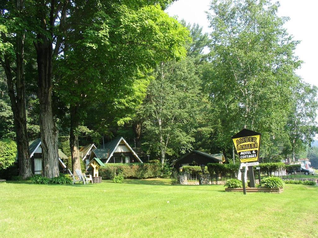 Amber Lantern Two-Bedroom Cottage Озеро Джордж Номер фото